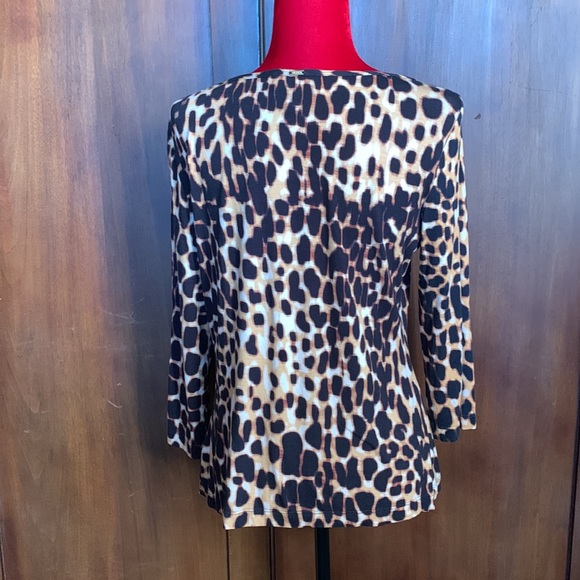 St. John Nordstrom Leopard Jersey with Shoulder Pleating M/L - Picture 4 of 15